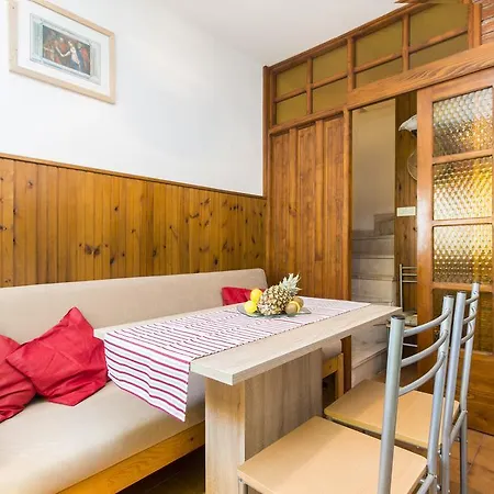 Apartment Neven *